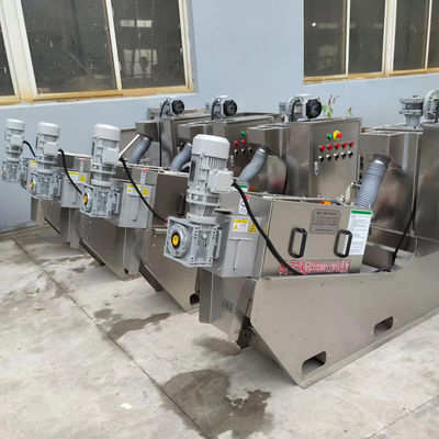 Varken en Kippen van de de Persmodder van de Mestschroef de Ontwaterende Geïntegreerde Machine