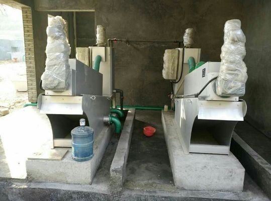 4.5m3/h de Modder Ontwaterende Machine van de schroefpers, Chemisch Modder Ontwaterend Materiaal