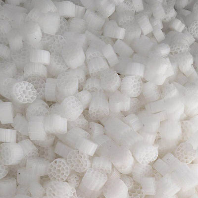 MBBR maakte - van de de verluchtingstank van de bedvuller k1k2k3 van de het membraancultuur van de de dragerbehandeling van afvalwater biologisch de filtermateriaal vloeibaar