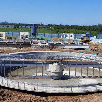 Het roestvrije staal schortte de centrale installatie van de de schraper gemeentelijke behandeling van afvalwater van de aandrijvingsmodder op