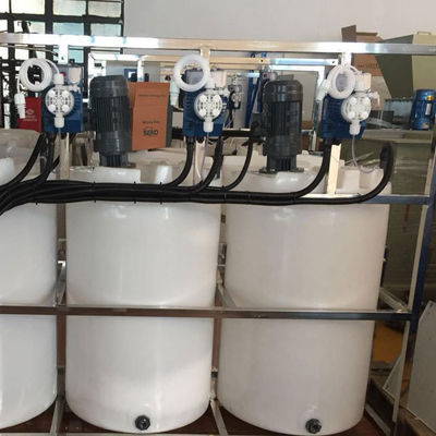 ISO9001 geïntegreerde Automatische het Doseren Machine4000l Zure Alkalineutralisatie