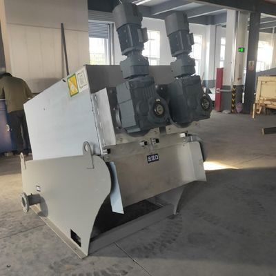 90-150kg/H de Modder Ontwaterende Machine van de schroefpers om Fabriek Te drukken en Te verven
